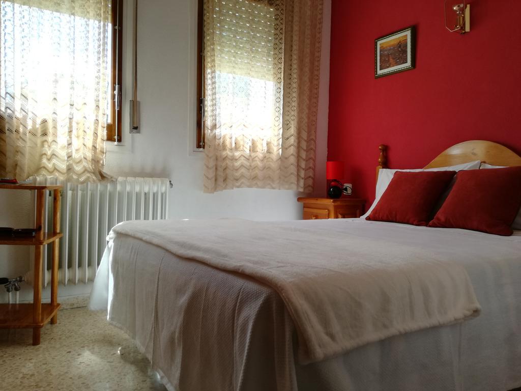 Hostal Los Pinares Lloret de Mar Exteriér fotografie