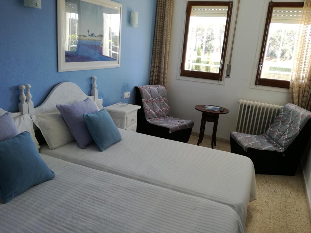 Hostal Los Pinares Lloret de Mar Exteriér fotografie